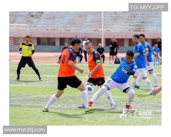 秃头白人足球明星的崛起与挑战 揭秘他们如何在绿茵场上突破自我